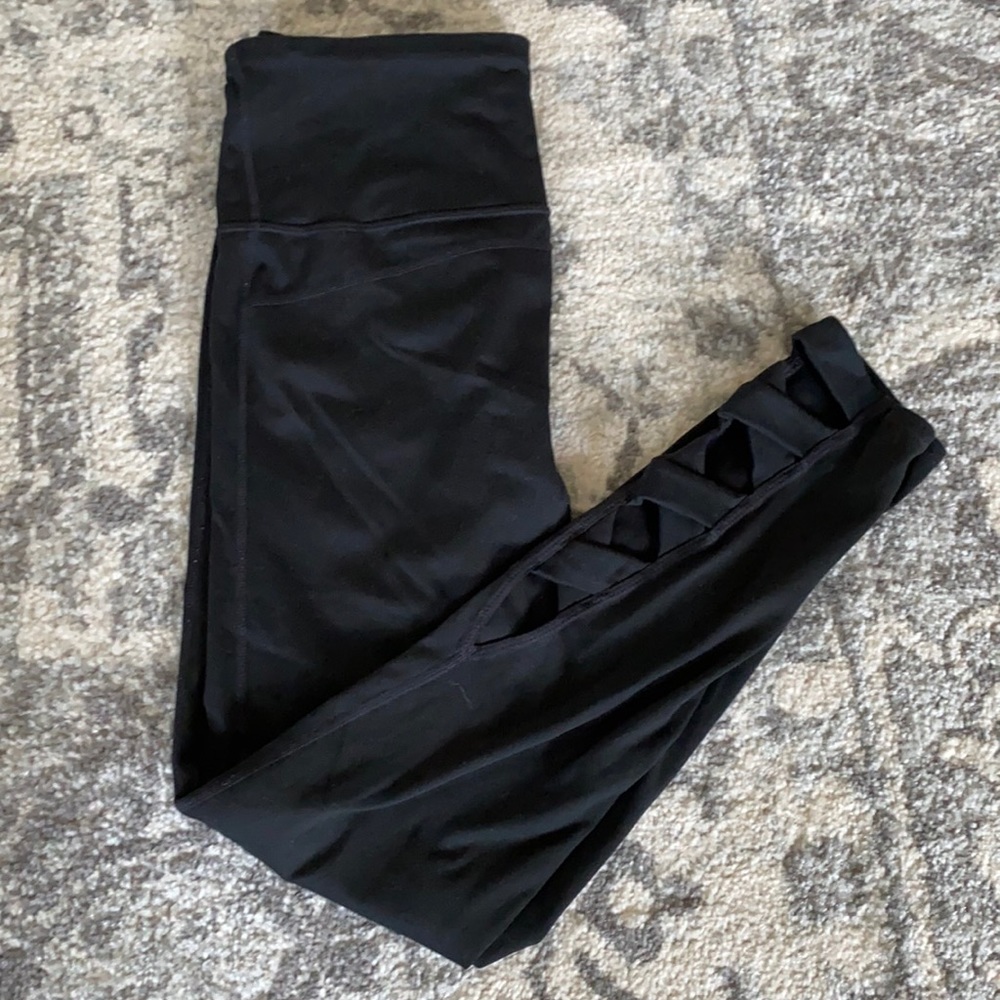 Gap keyhole leggings